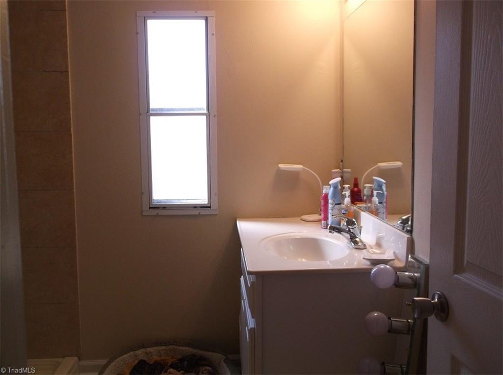 2911 Wagon Wheel Road Reidsville, NC 27320 - Photo 12 of 15 Gallery Image 12