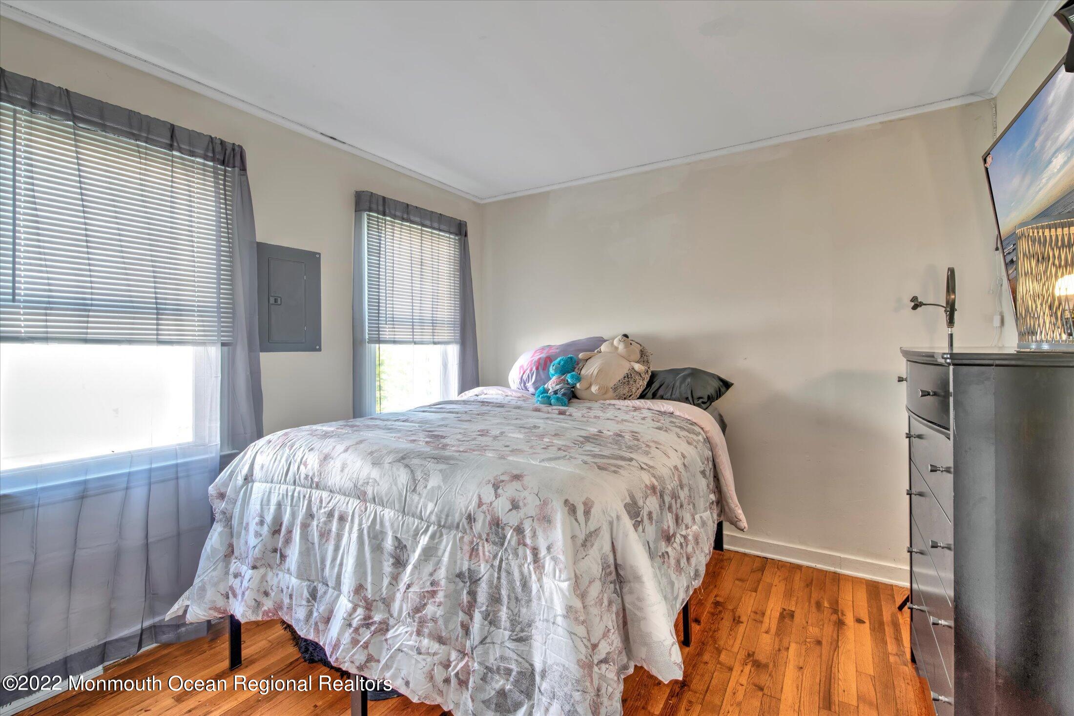 216 West Prospect Avenue Keyport, NJ 07735 - Photo 29 of 47 29-BEDROOM
