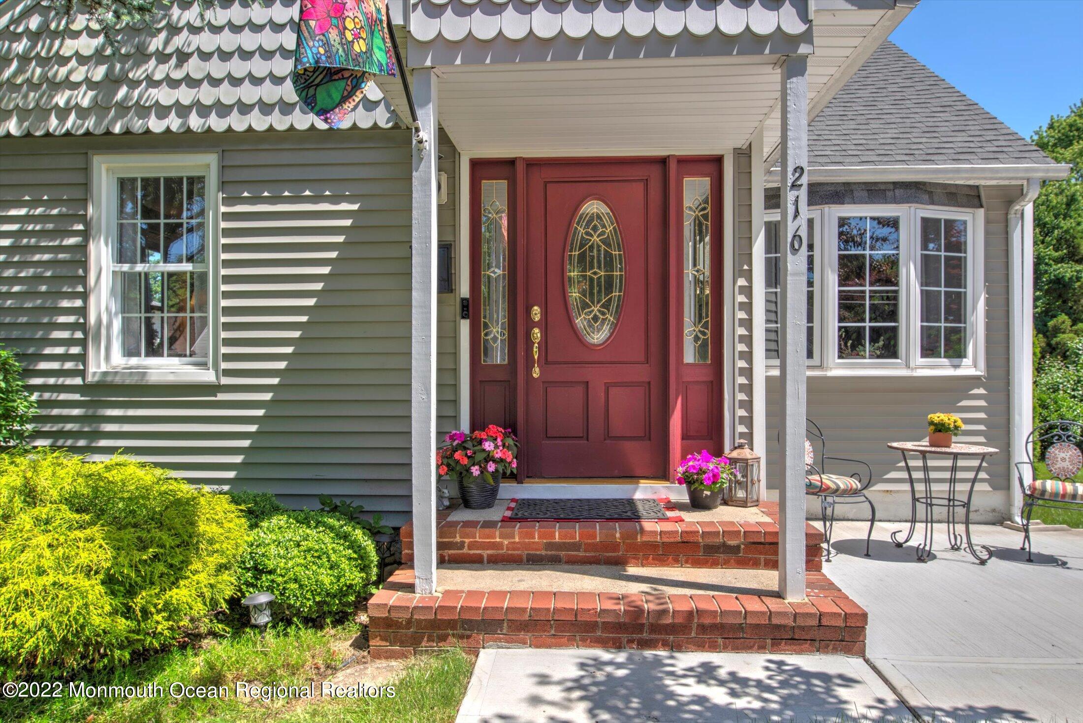 216 West Prospect Avenue Keyport, NJ 07735 - Photo 5 of 47 05-FRONT