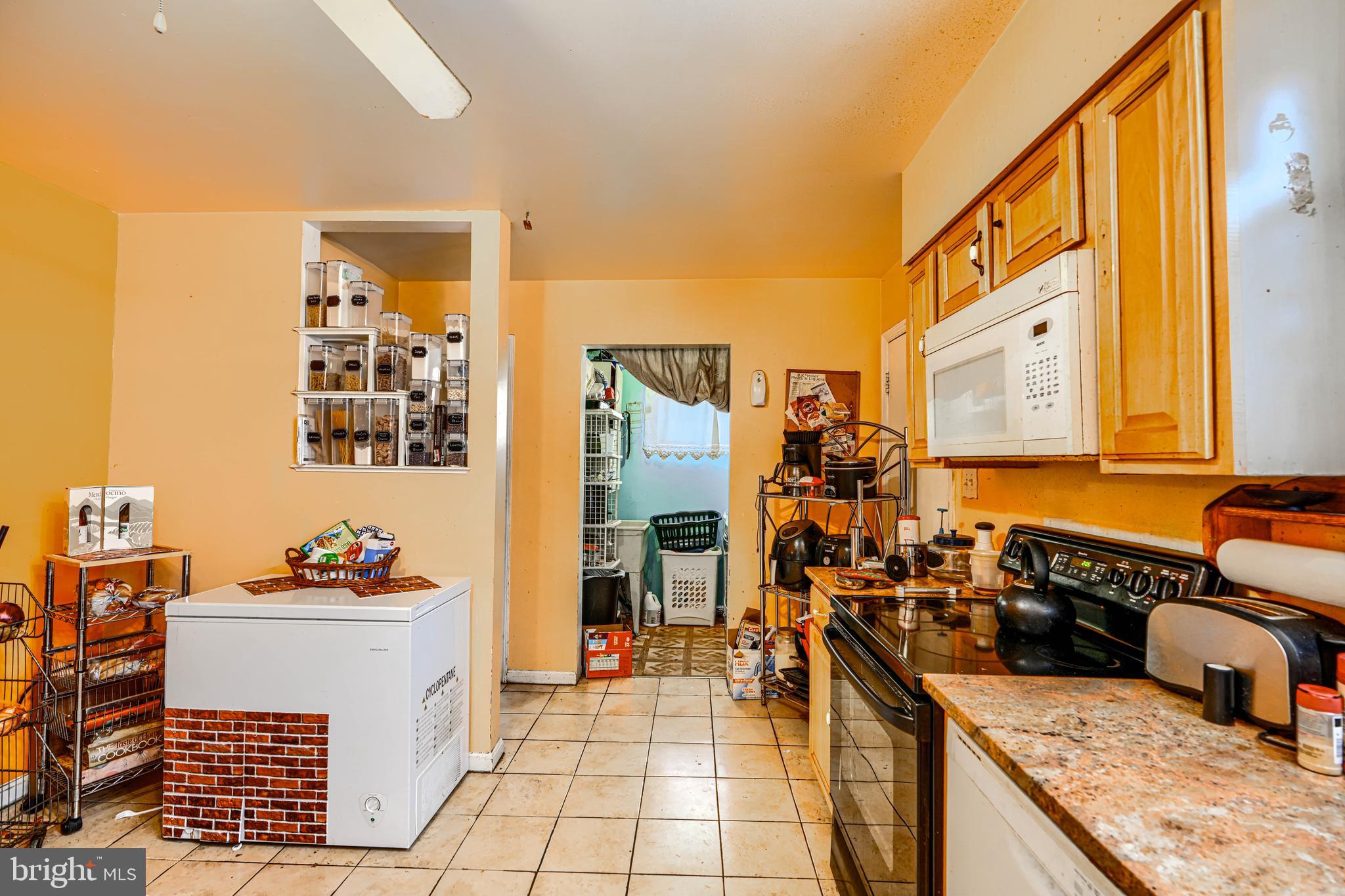 4318 Sheldon Avenue Temple Hills, MD 20748 - Photo 7 of 38