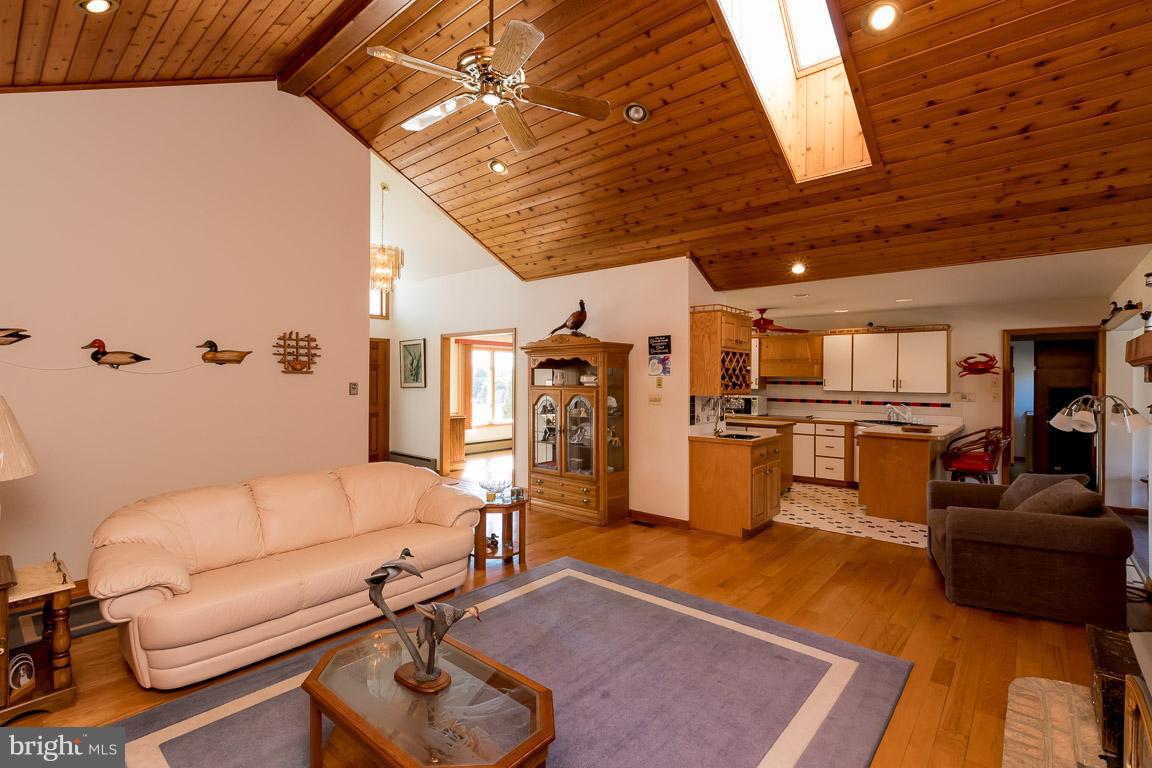 6106 Fishers Station Road Lothian, MD 20711 - Photo 18 of 30 Family Room