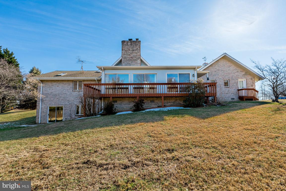 6106 Fishers Station Road Lothian, MD 20711 - Photo 3 of 30 Exterior (Rear)