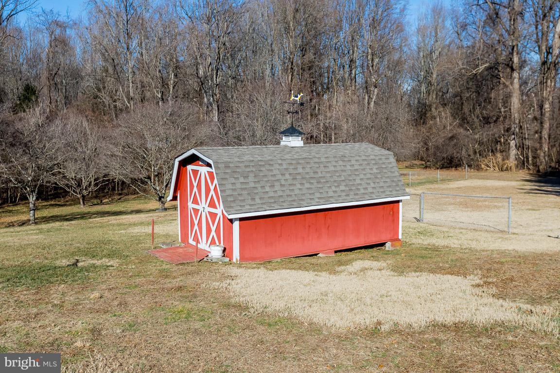 6106 Fishers Station Road Lothian, MD 20711 - Photo 4 of 30 Exterior (General)