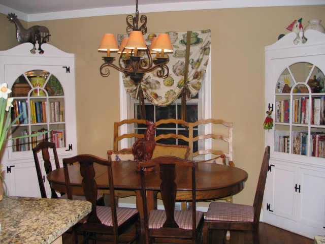 1876 Wyandotte Road Upper Arlington, OH 43212 - Photo 4 of 5