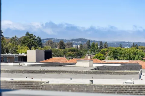 $1,550,000 | 1433 Floribunda Avenue, Unit 2, Burlingame, CA 94010