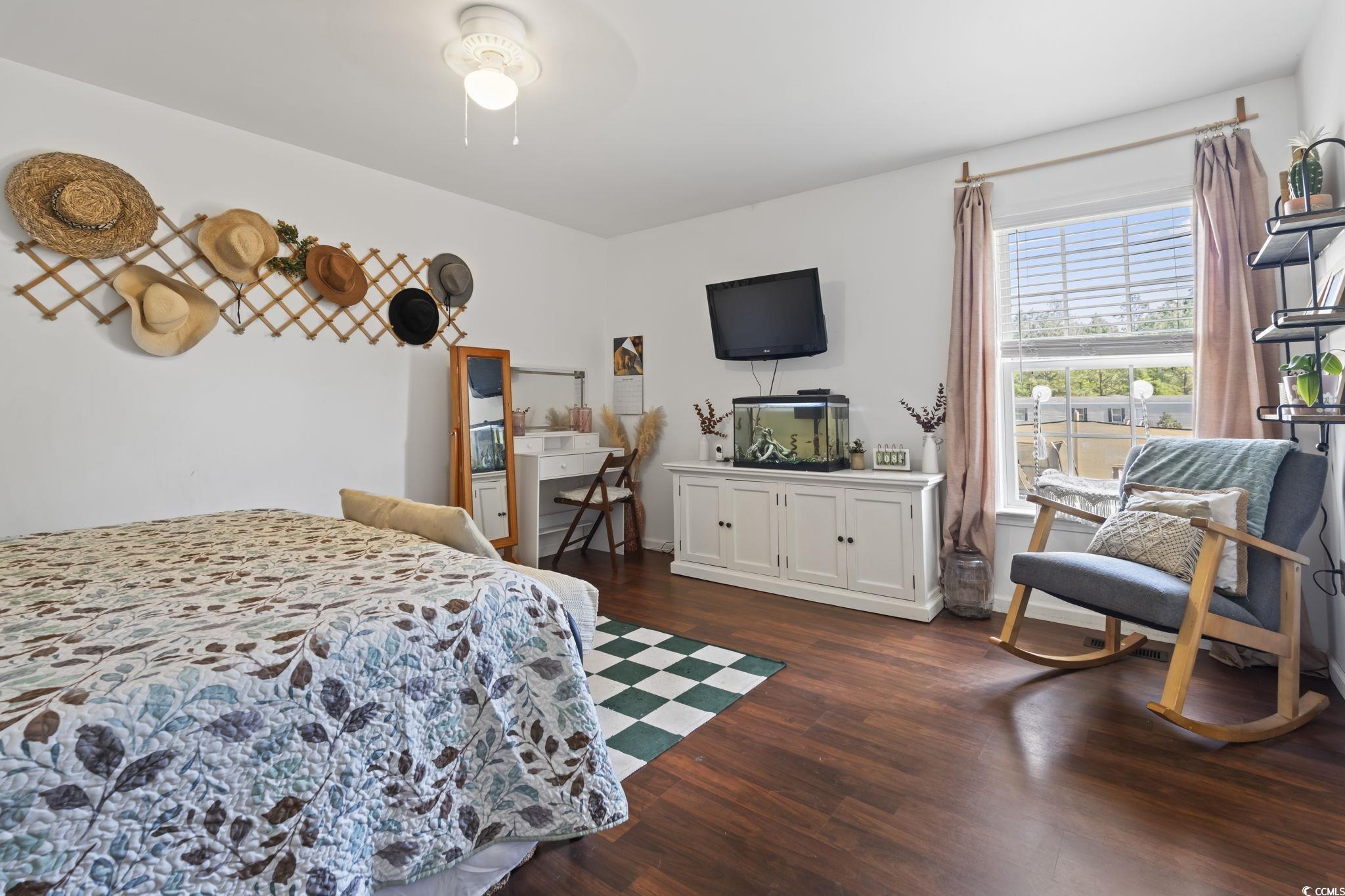 7530 Maple Swamp Road Gresham, SC 29546 - Photo 22 of 40 Bedroom with wood finished floors