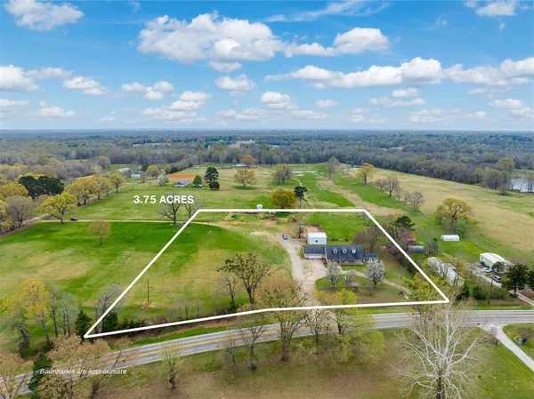 $365,000 | 1876 Farm To Market 906, Powderly, TX 75473