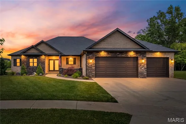 $889,000 | 210 Luca James Point, O'Fallon, IL 62269