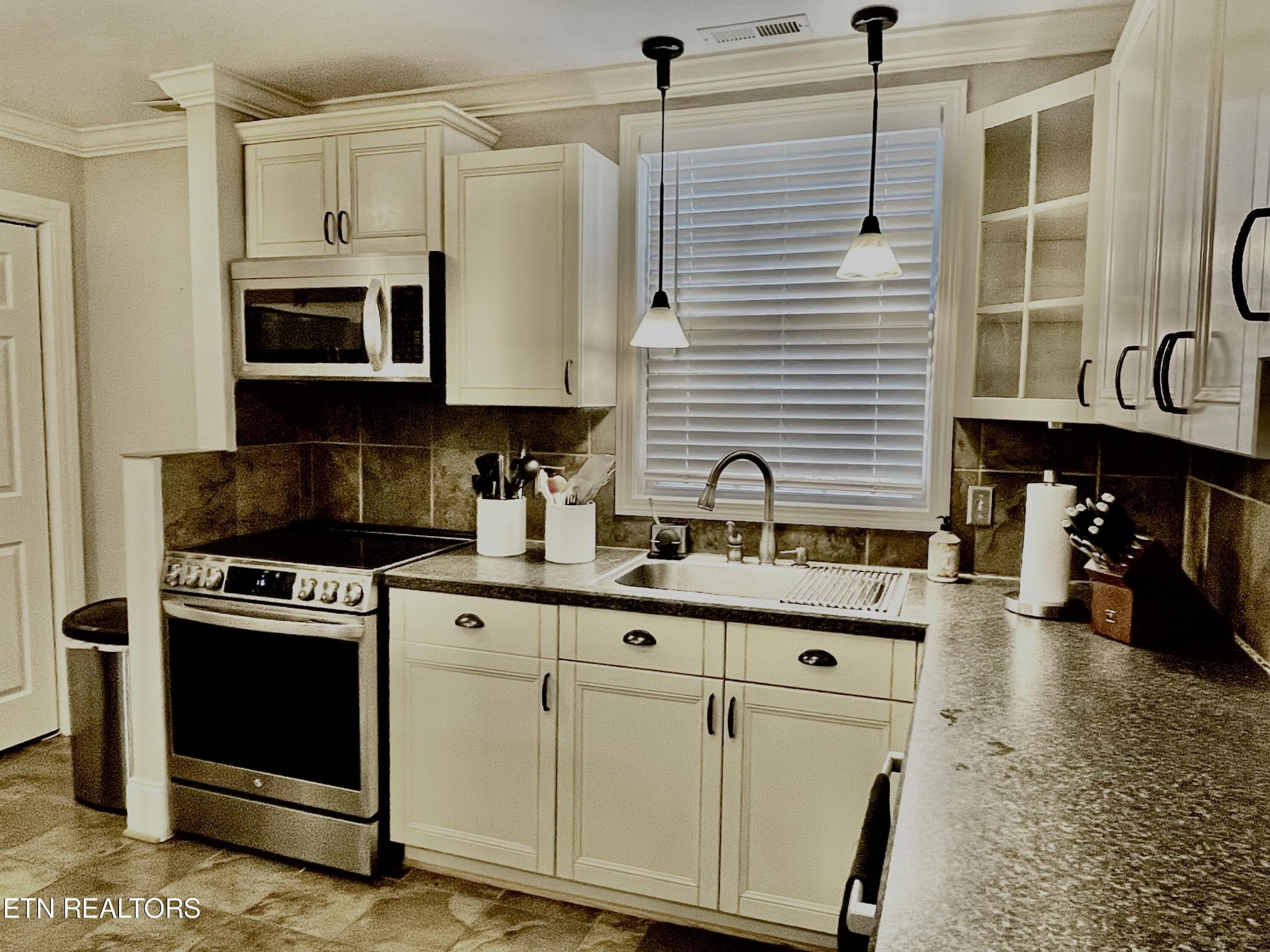 134 Parsons Road Oak Ridge, TN 37830 - Photo 22 of 49