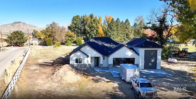 2910 Cottonwood Way, Emmett, ID 83617