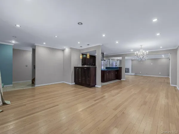 $799,000 | 626 Pearl Street, Oceanside, NY 11572