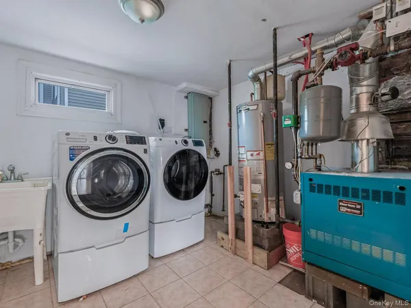 $799,000 | 626 Pearl Street, Oceanside, NY 11572