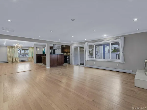 $799,000 | 626 Pearl Street, Oceanside, NY 11572