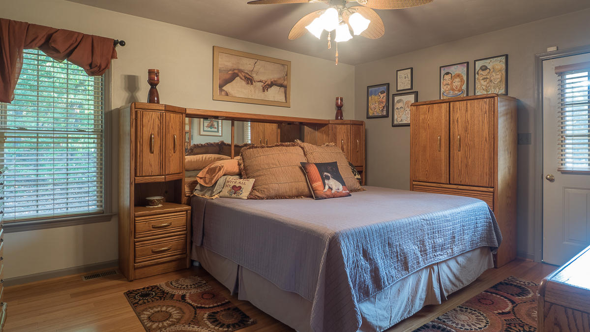 2972 Blue Ridge Boulevard Roanoke, VA 24012 - Photo 25 of 57 Master Bedroom