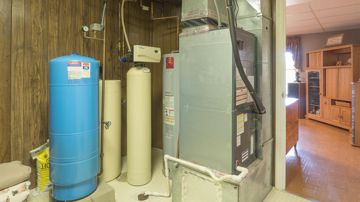 2972 Blue Ridge Boulevard Roanoke, VA 24012 - Photo 40 of 57 Utility Room