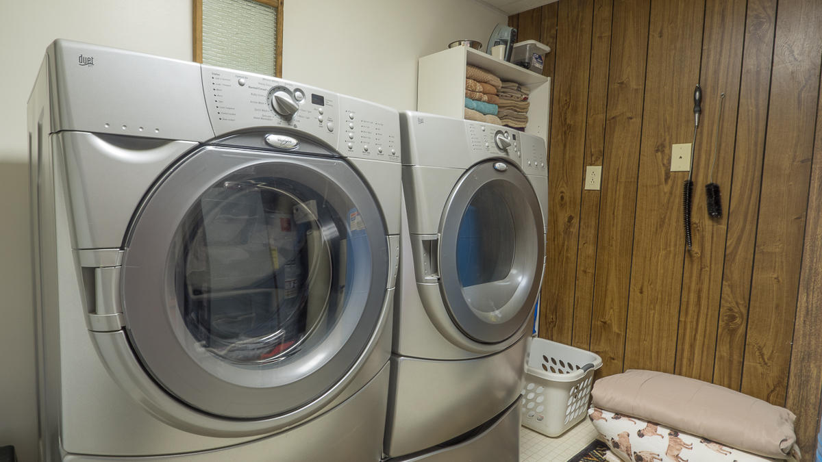 2972 Blue Ridge Boulevard Roanoke, VA 24012 - Photo 41 of 57 Laundry