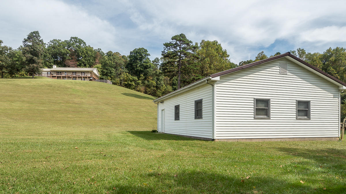 2972 Blue Ridge Boulevard Roanoke, VA 24012 - Photo 43 of 57 Home from Garage