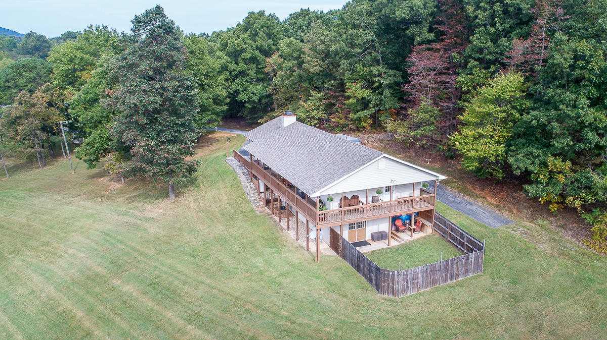 2972 Blue Ridge Boulevard Roanoke, VA 24012 - Photo 52 of 57 Gar. Attached & Detached