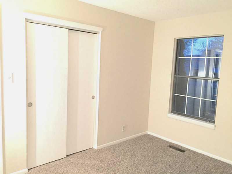 8666 Fox Ridge Lane Indianapolis, IN 46256 - Photo 14 of 20 Gallery Image 14