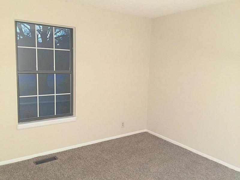 8666 Fox Ridge Lane Indianapolis, IN 46256 - Photo 15 of 20 Gallery Image 15