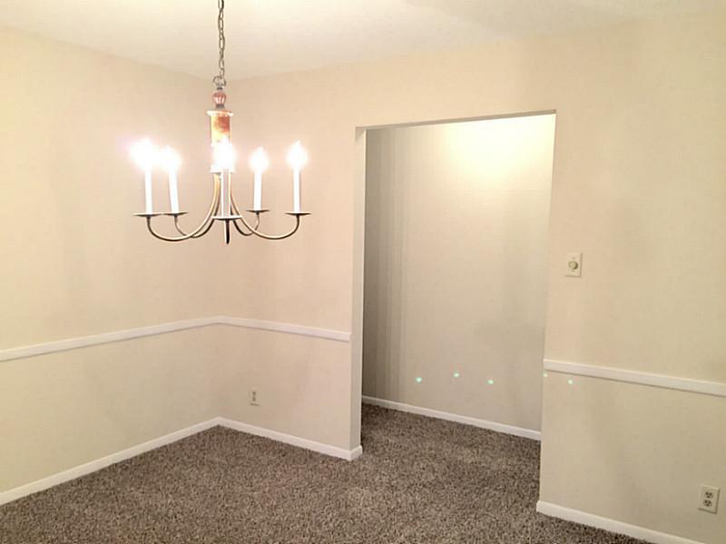 8666 Fox Ridge Lane Indianapolis, IN 46256 - Photo 3 of 20 Gallery Image 3