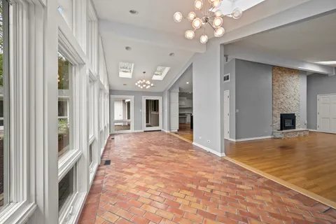 $1,499,000 | 1161 Winwood Drive, Lake Forest, IL 60045