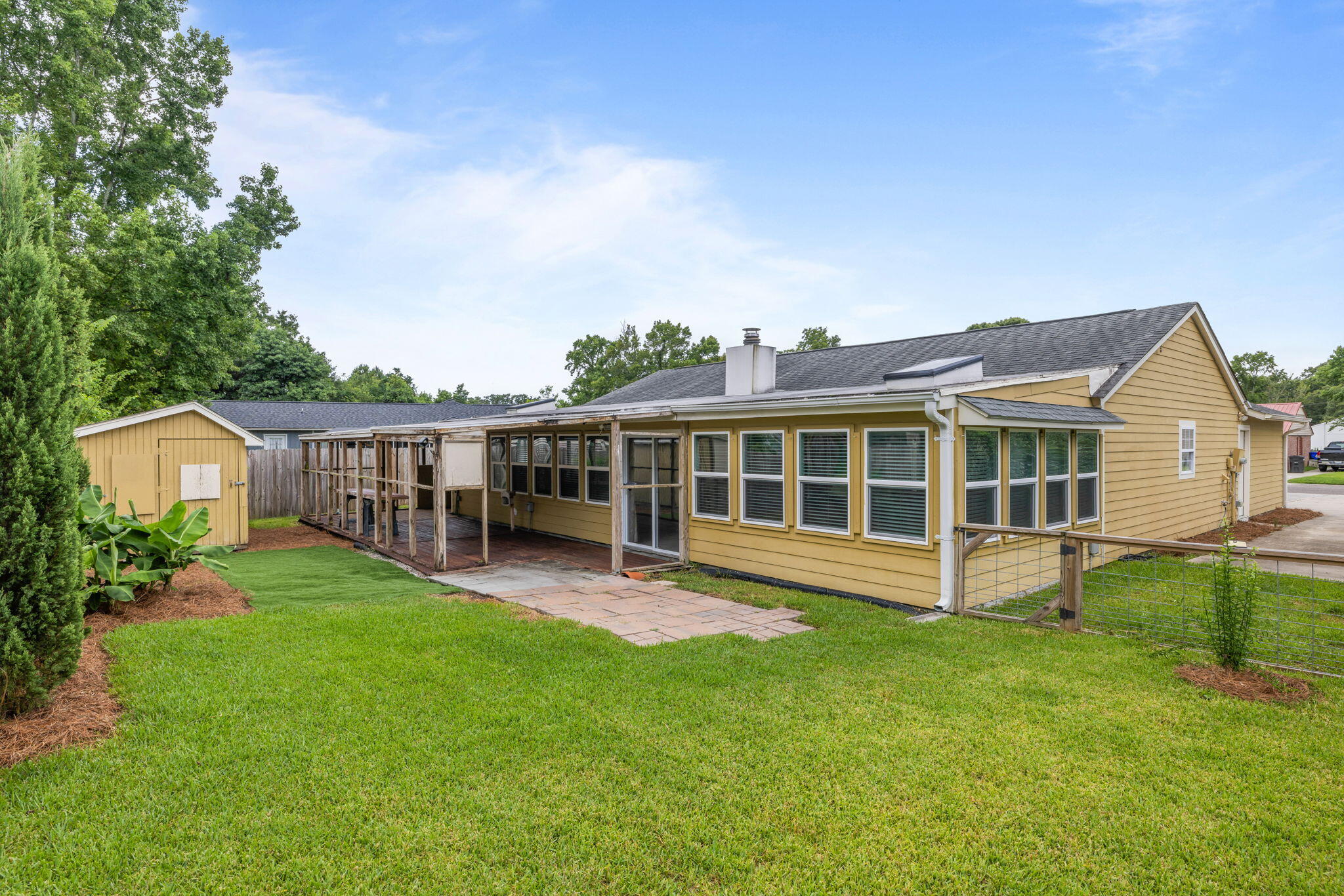 1614 Lauda Drive Mount Pleasant, SC 29464 - Photo 28 of 40 Back yard