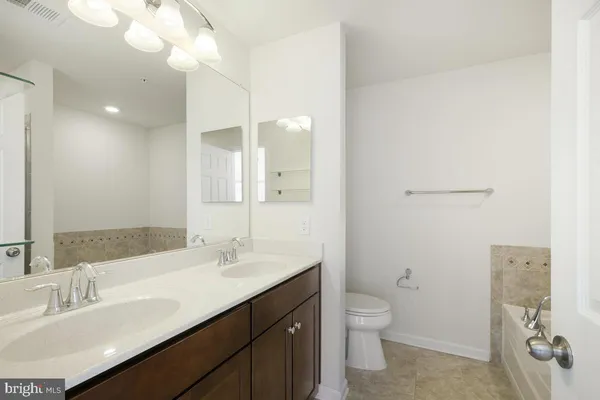 $3,300 | 123 Copley Circle, Unit 35A, Gaithersburg, MD 20878