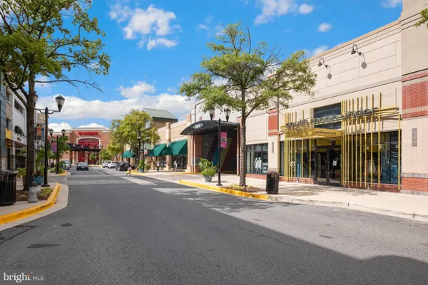 $3,300 | 123 Copley Circle, Unit 35A, Gaithersburg, MD 20878
