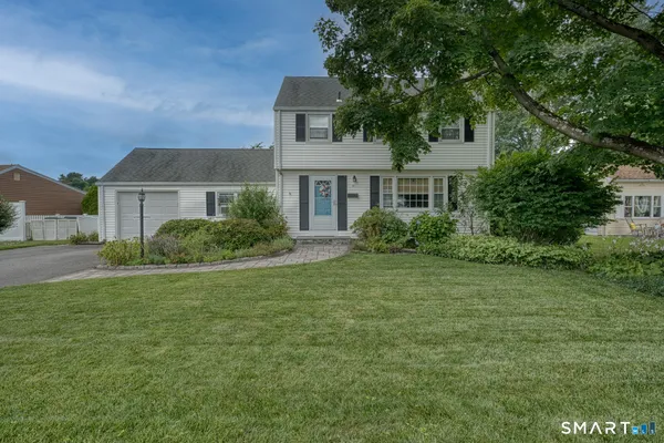 $449,900 | 51 Sterling Drive, Berlin, CT 06037