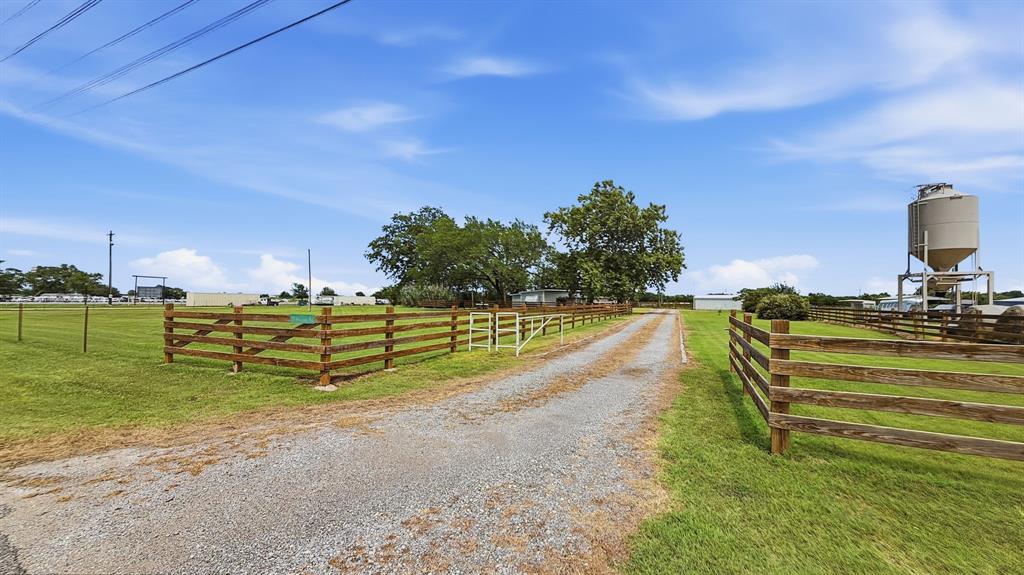 59 Noland Road Whitesboro, TX 76273 - Photo 17 of 26