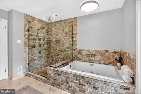 $1,775,000 | 6 Travilah Terrace, Potomac, MD 20854