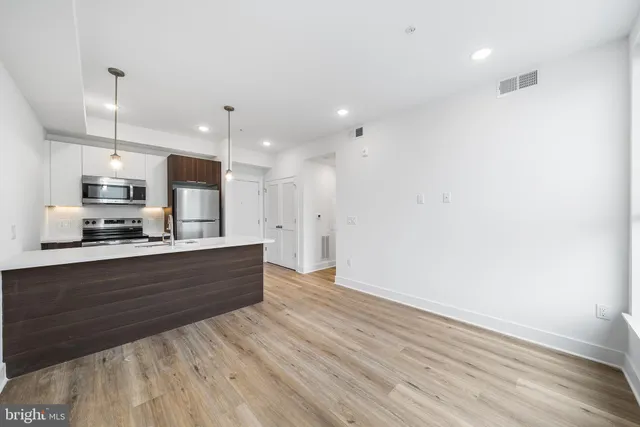 $1,350 | 4324 Lancaster Avenue, Unit 101, Philadelphia, PA 19104