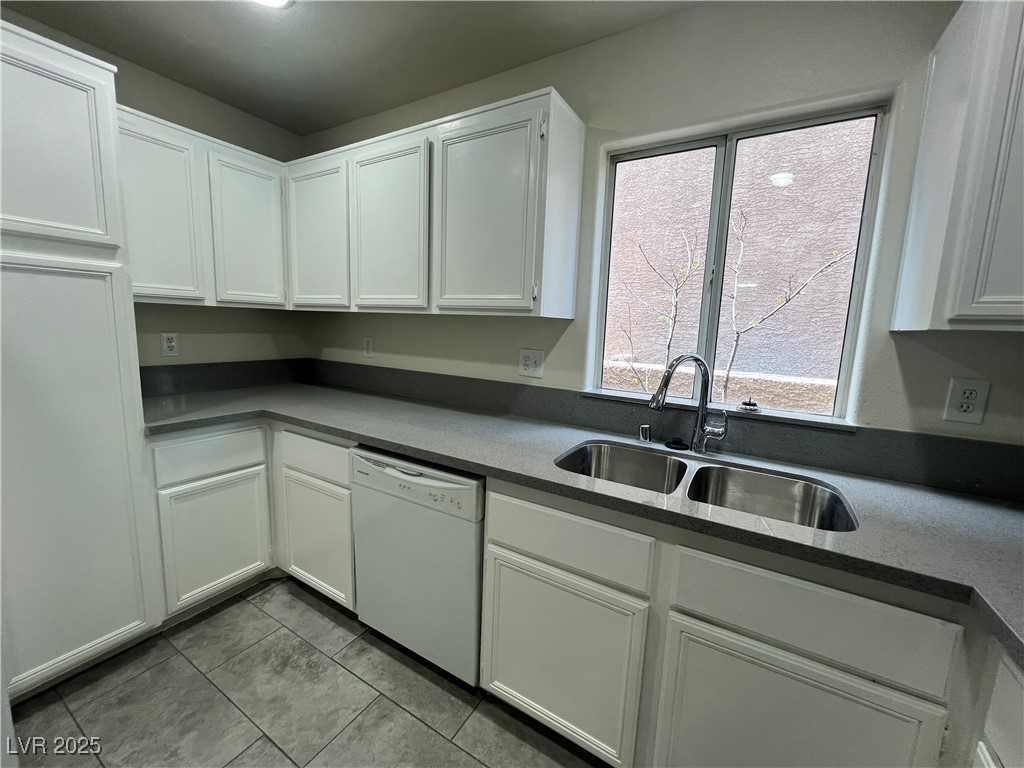 5586 Lago Court Las Vegas, NV 89118 - Photo 11 of 33