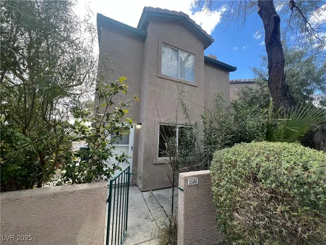 $1,850 | 5586 Lago Court, Las Vegas, NV 89118