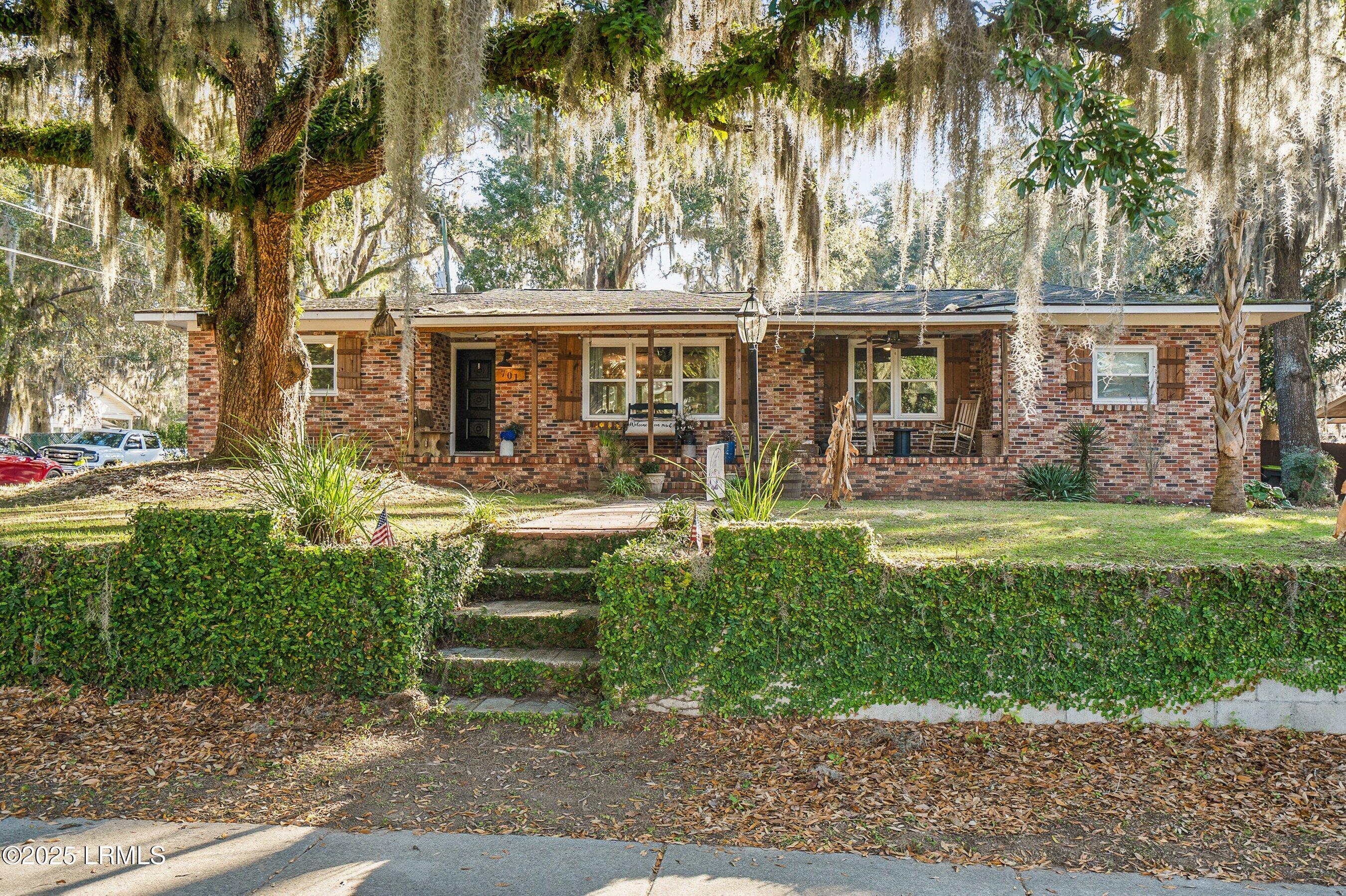701 Battery Creek Road Beaufort, SC 29902 - Photo 34 of 36 DSC05621-8-1.jpg-SMALL