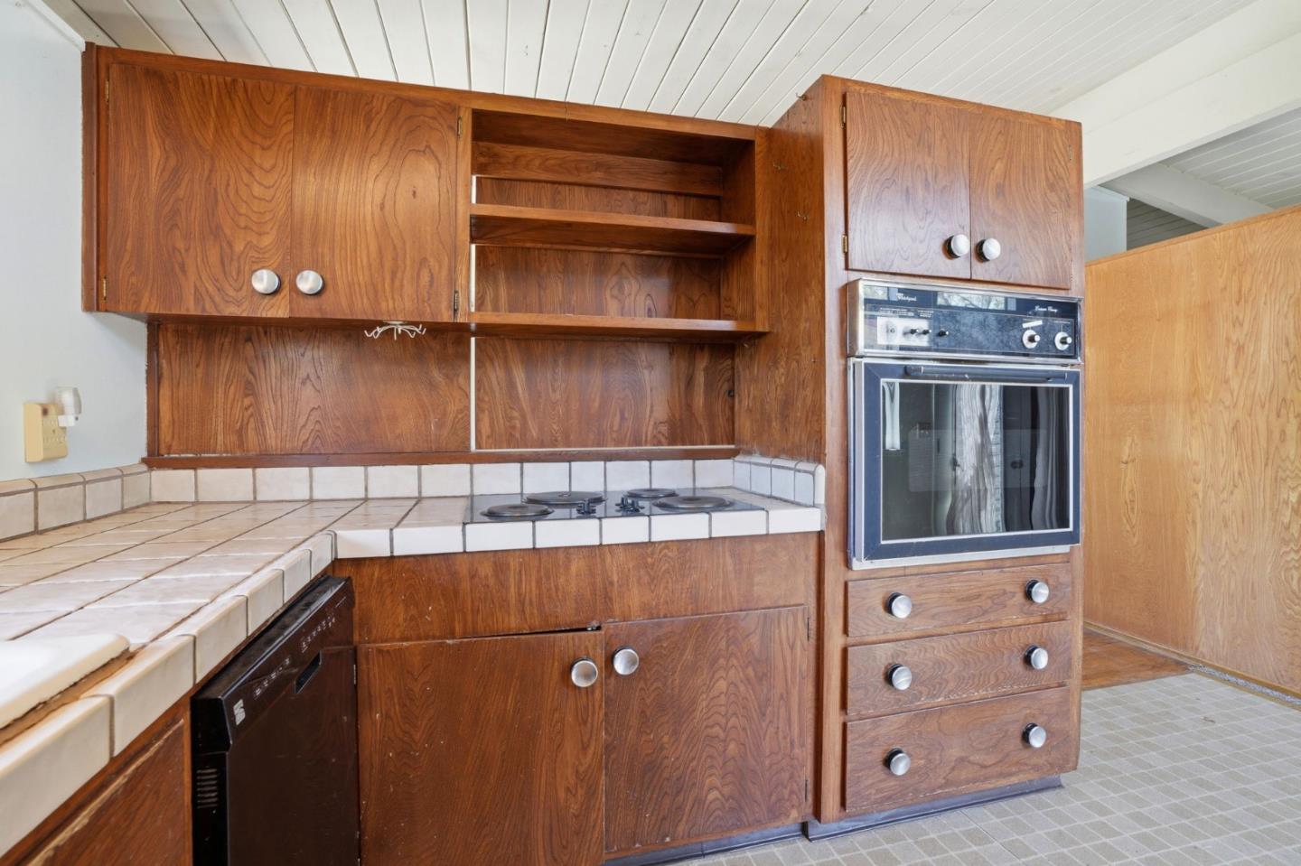 3868 Louis Road Palo Alto, CA 94303 - Photo 12 of 32