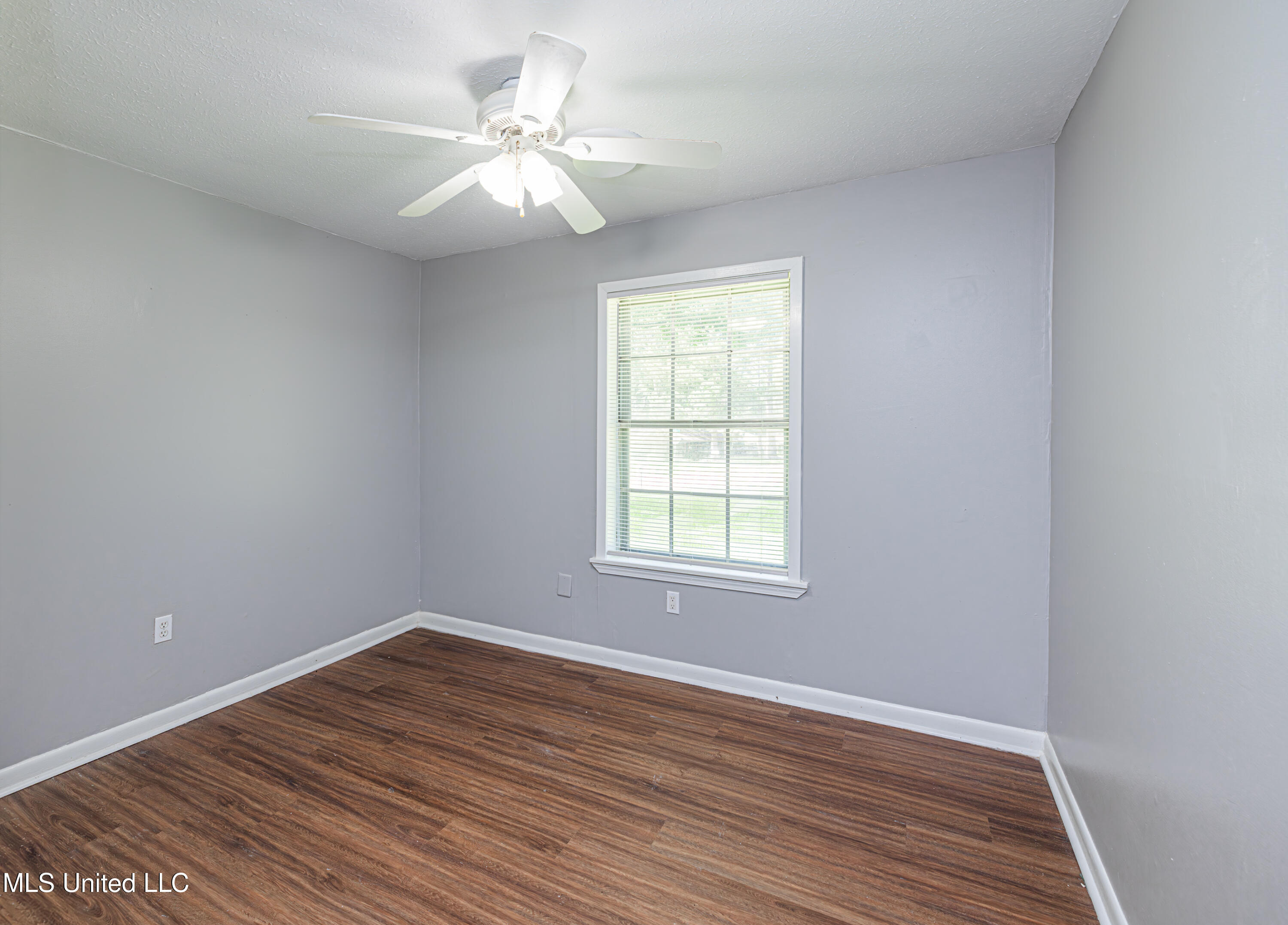 809 Normandy Drive Clinton, MS 39056 - Photo 28 of 38 1R4A1620