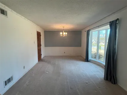 $250,000 | 813 Misty Glen Drive, DeSoto, TX 75115