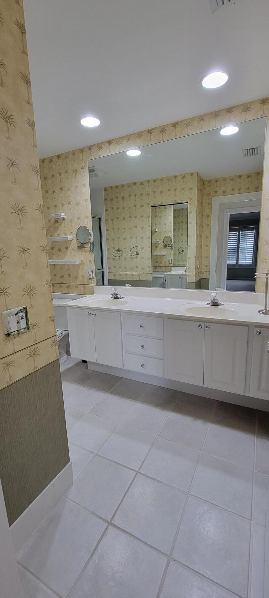 1076 Southwest Tamarrow Place Stuart, FL 34997 - Photo 27 of 44 20211210_101406