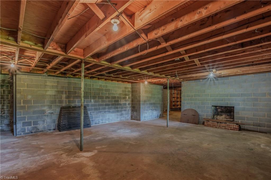 331 Sykes Dairy Road Mount Airy, NC 27030 - Photo 34 of 44