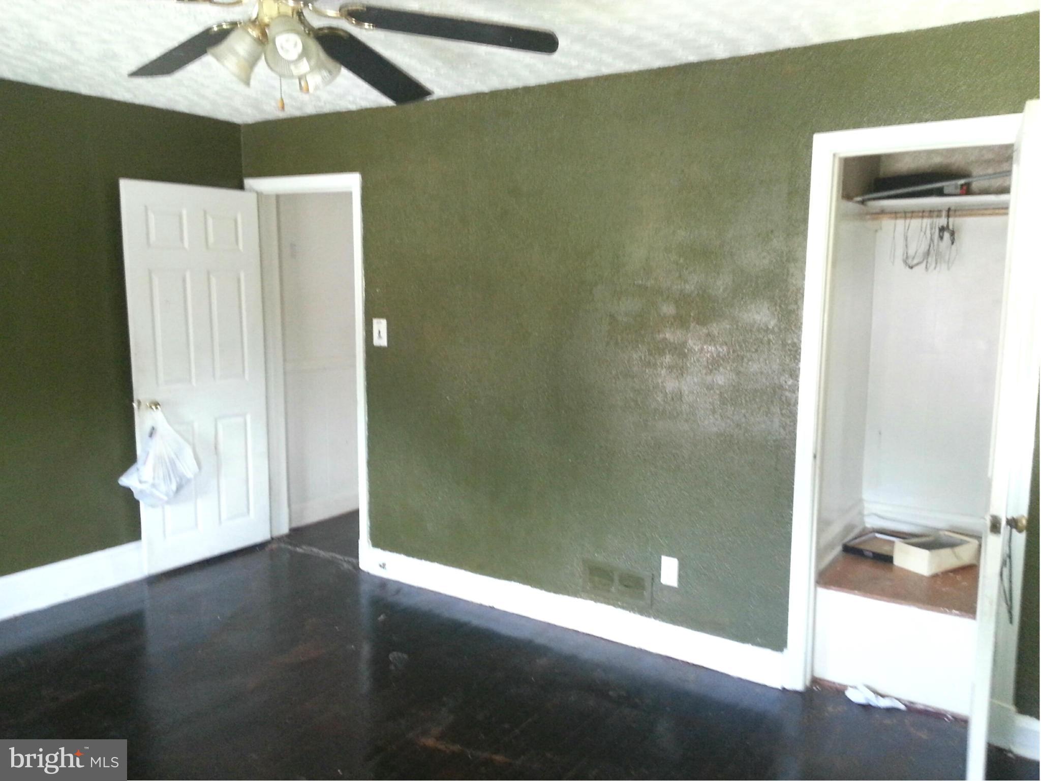 735 Bethnal Road Baltimore, MD 21229 - Photo 12 of 26 Bedroom (Master)