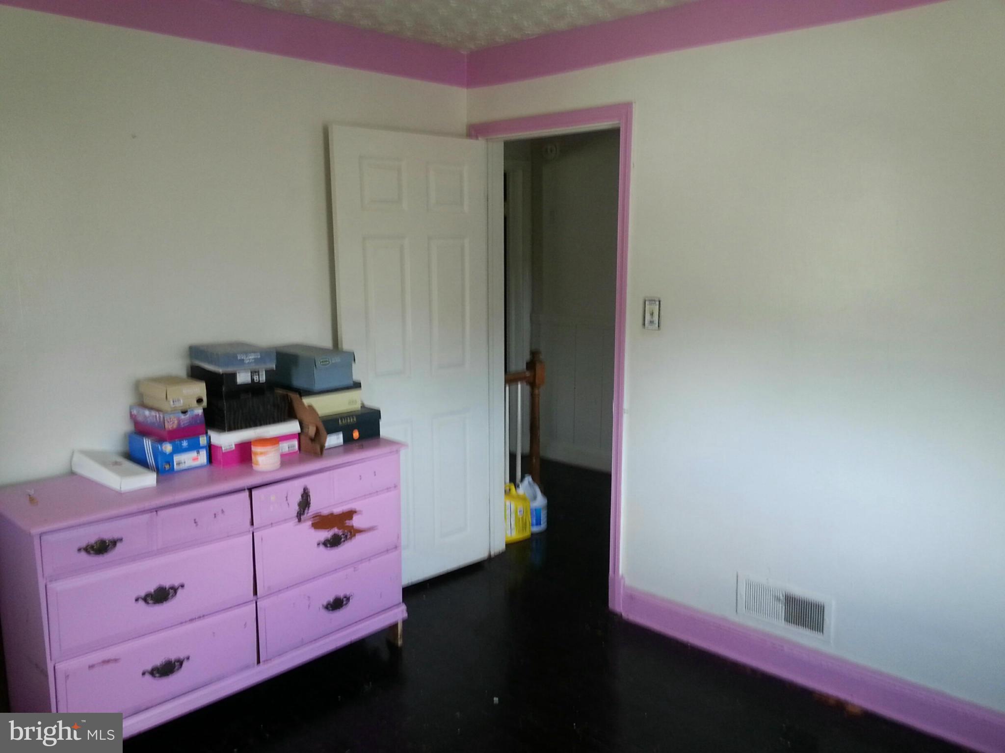 735 Bethnal Road Baltimore, MD 21229 - Photo 15 of 26 Bedroom