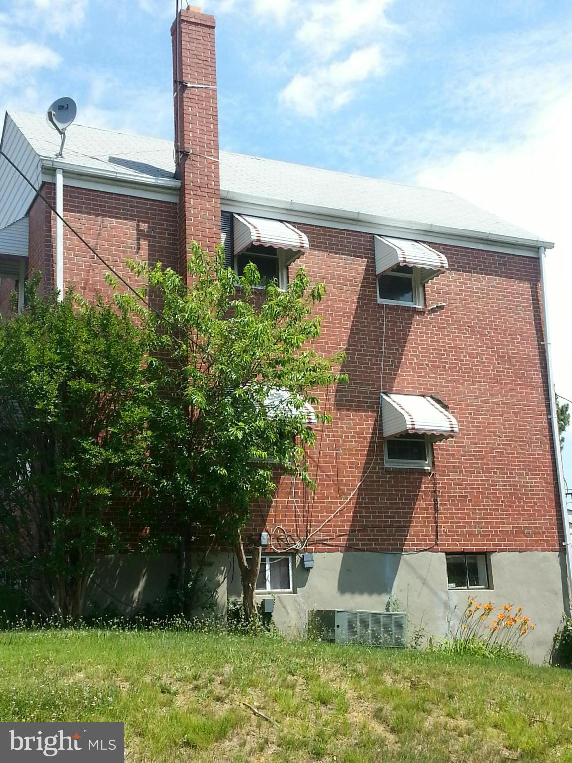 735 Bethnal Road Baltimore, MD 21229 - Photo 4 of 26 Exterior (General)