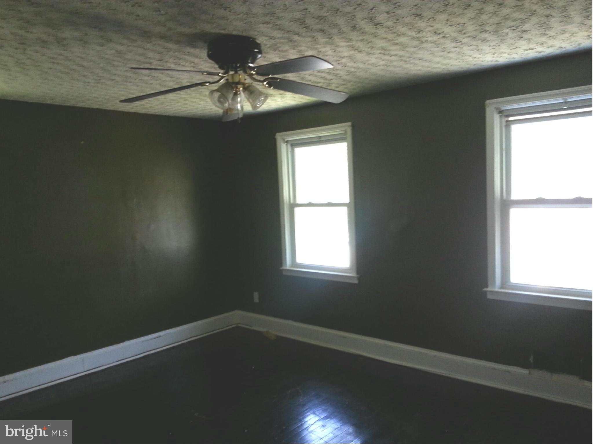 735 Bethnal Road Baltimore, MD 21229 - Photo 10 of 26 Bedroom (Master)