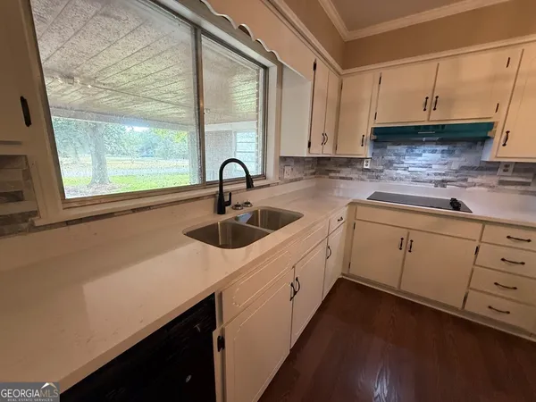 $2,500 | 412 Roberson Street, Dublin, GA 31021