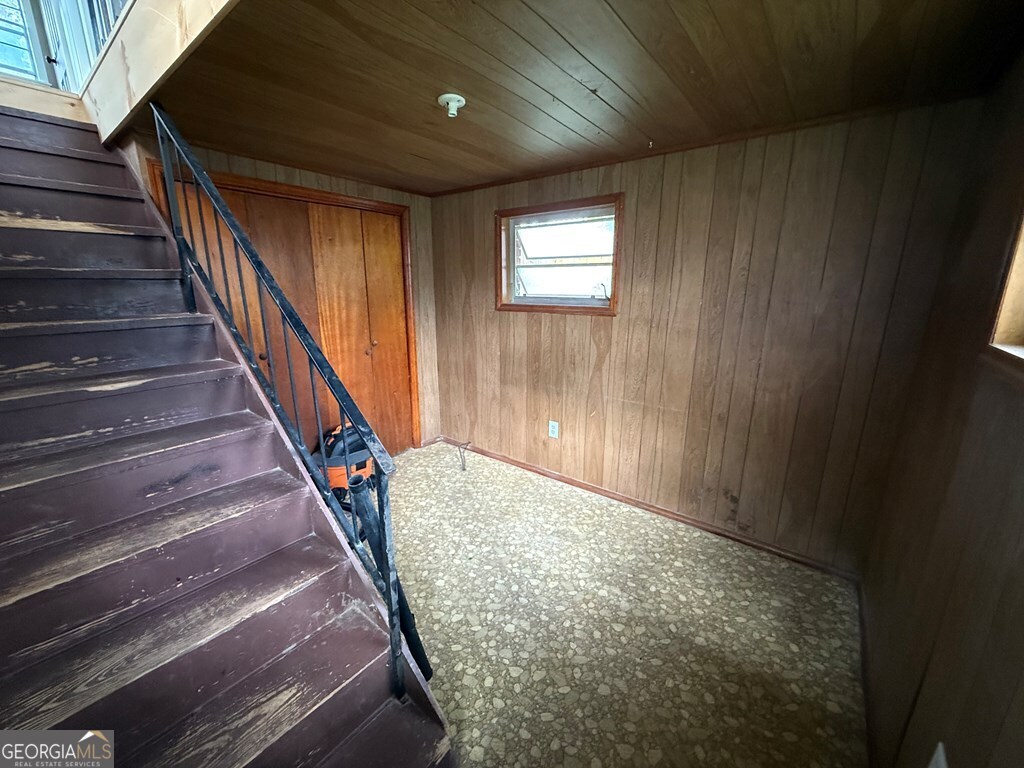 412 Roberson Street Dublin, GA 31021 - Photo 47 of 54 a view of entryway