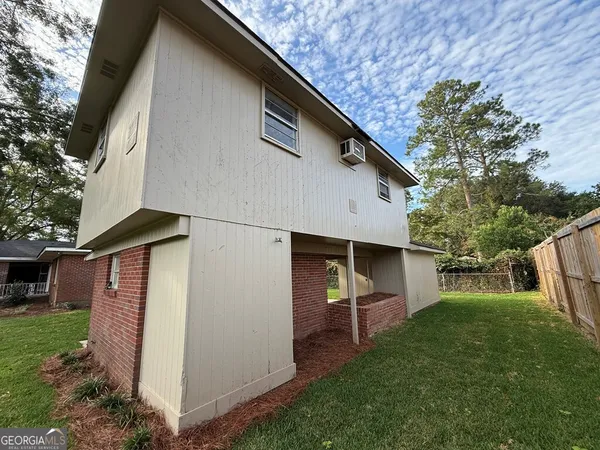 $2,500 | 412 Roberson Street, Dublin, GA 31021