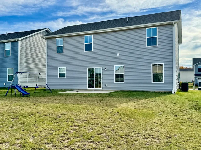 $2,400 | 830 McArthur Drive, Lebanon, IN 46052