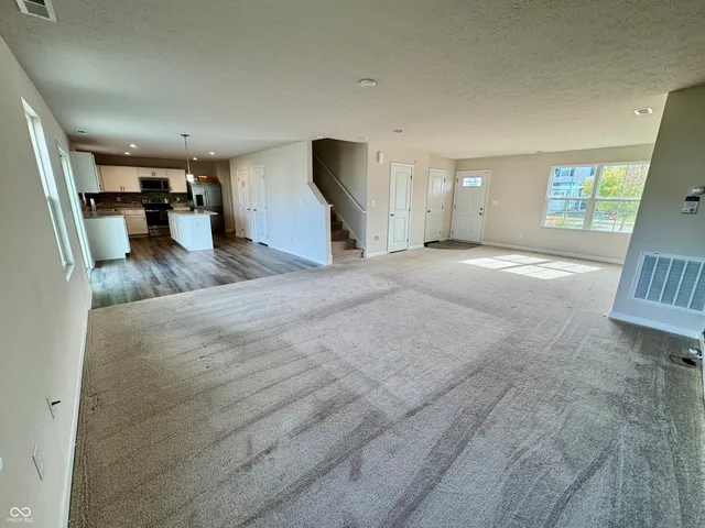 $2,400 | 830 McArthur Drive, Lebanon, IN 46052